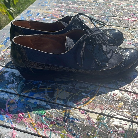 Vintage Arnold Churgin suede and patent leather lace up shoes - Picture 2 of 9